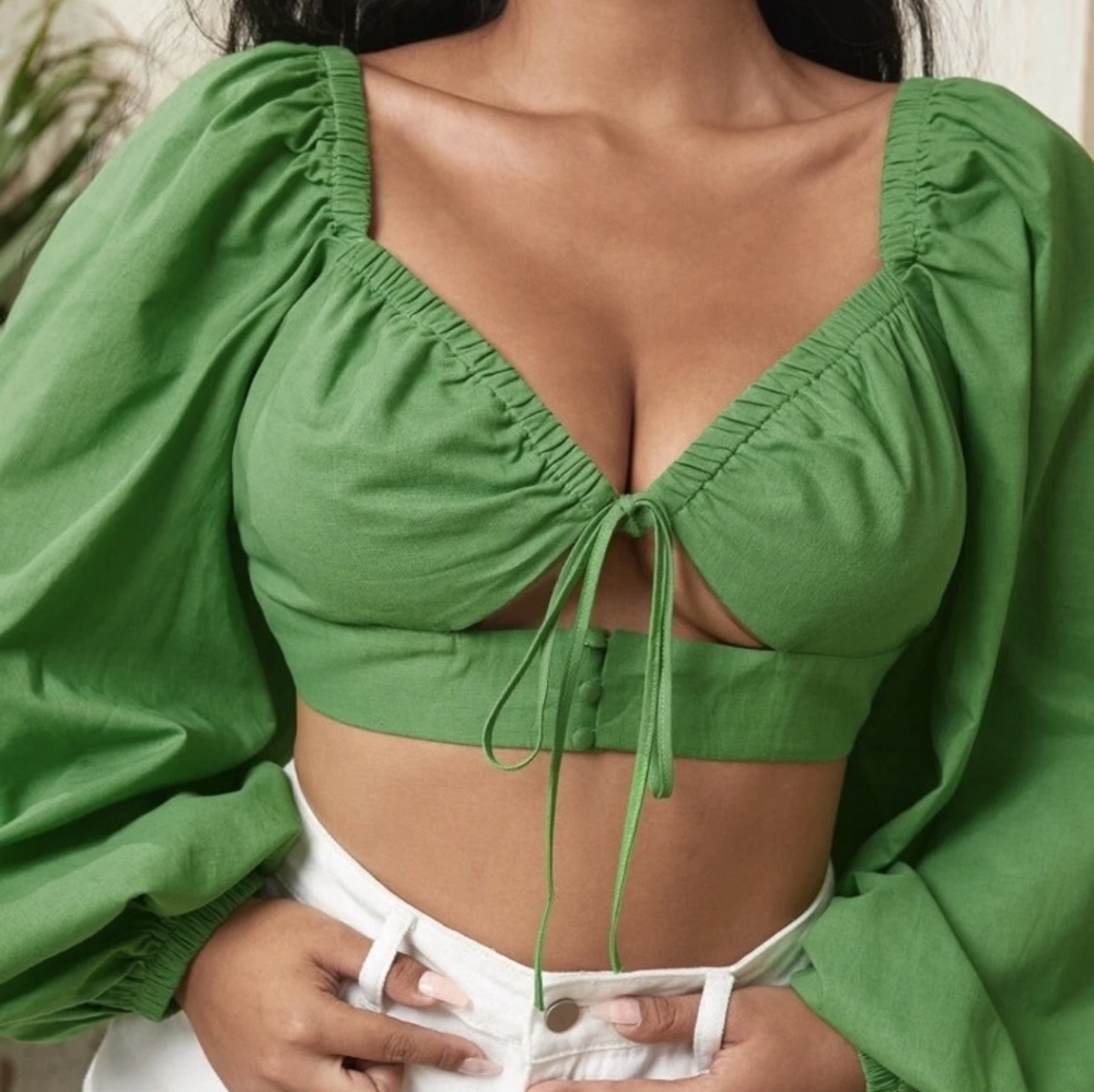 BRAND NEW Milkmaid top
